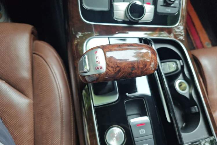 Used Audi A8 2016 A8L 45 TFSI quattro Luxury Edition Gear Lever