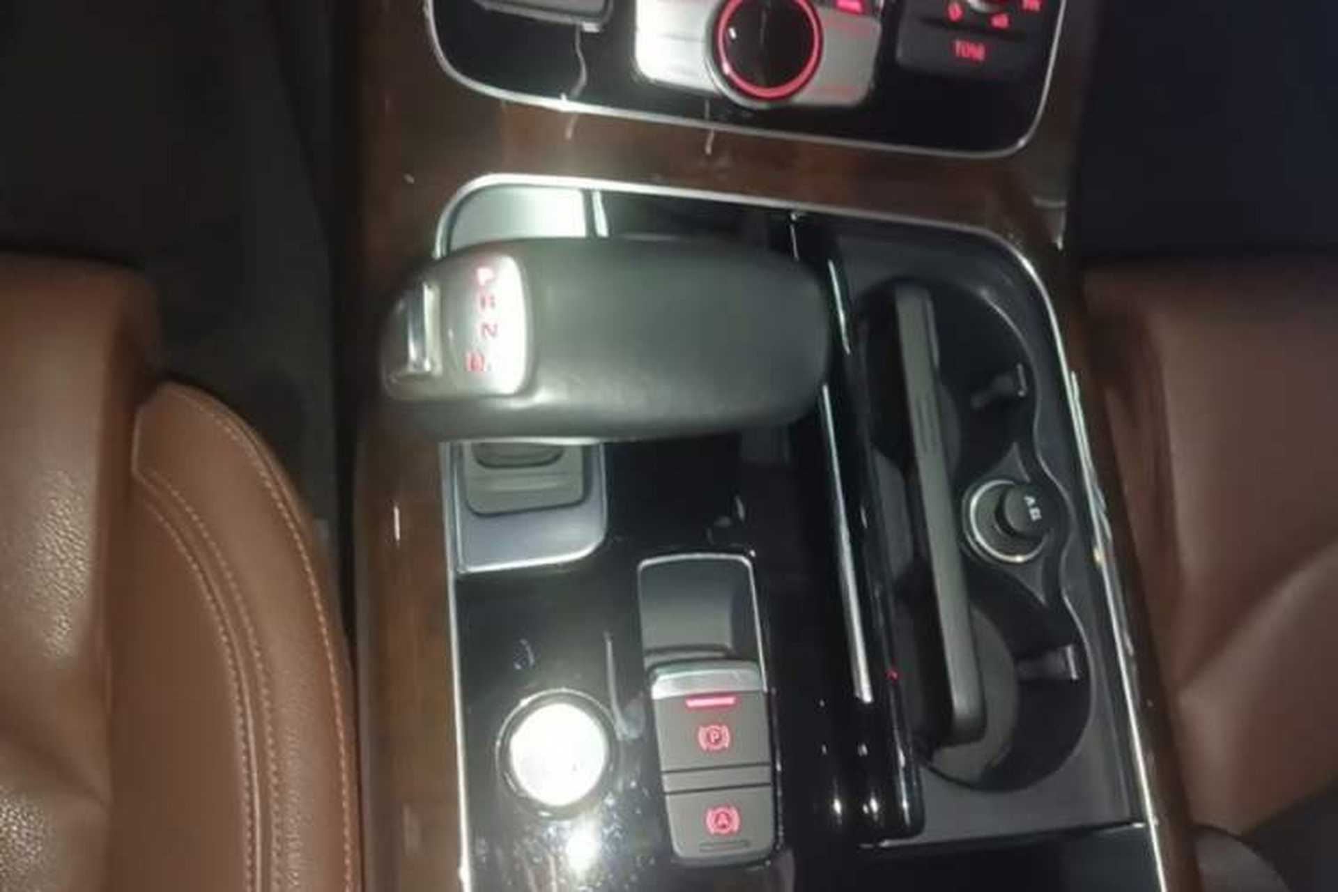 Used Audi A8 2016 A8L 45 TFSI quattro Comfort model Gear Lever
