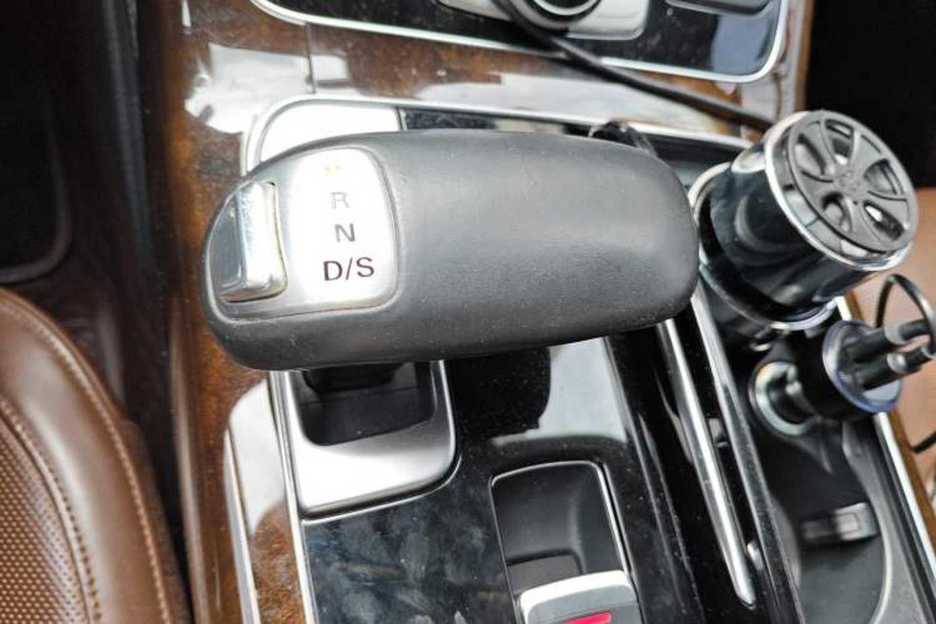 Used Audi A8 2016 A8L 45 TFSI quattro Luxury Edition Gear Lever