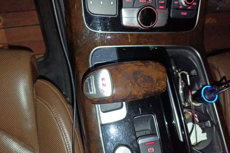 Used Audi A8 2016 A8L 45 TFSI quattro Luxury Edition Gear Lever