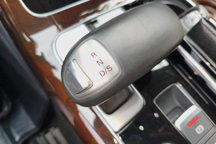 Used Audi A8 2016 A8L 45 TFSI quattro Luxury Edition Gear Lever