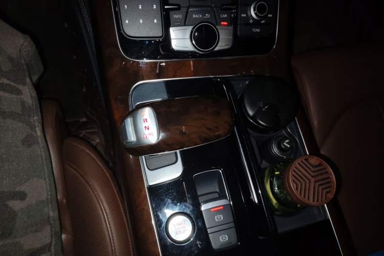 Used Audi A8 2016 A8L 45 TFSI quattro Luxury Edition Gear Lever