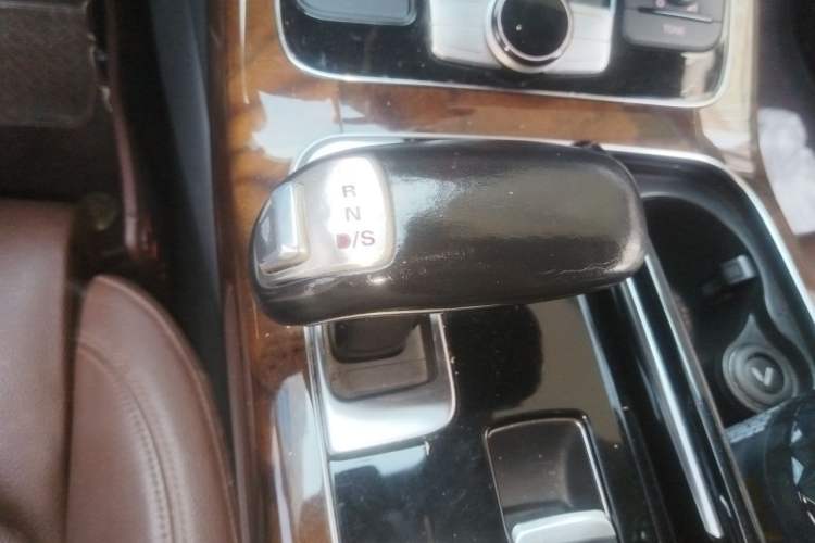 Used Audi A8 2016 A8L 45 TFSI quattro Comfort model Gear Lever