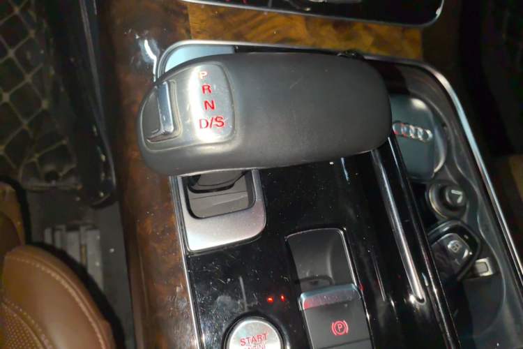 Used Audi A8 2016 A8L 45 TFSI quattro Luxury Edition Gear Lever