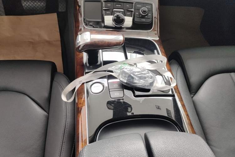 Used Audi A8 2016 A8L 30 FSI Comfort Model Gear Lever