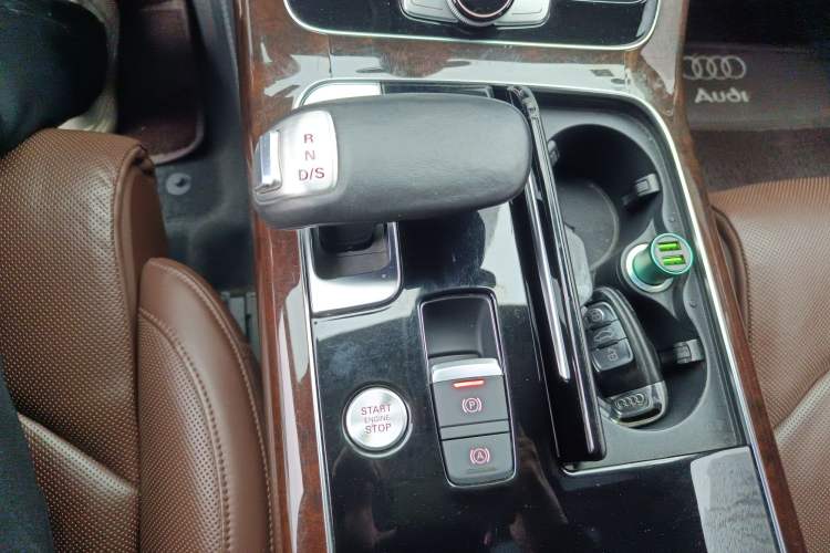 Used Audi A8 2016 A8L 45 TFSI quattro Luxury Edition Gear Lever