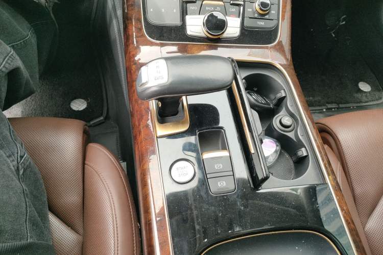 Used Audi A8 2016 A8L 45 TFSI quattro Luxury Edition Gear Lever
