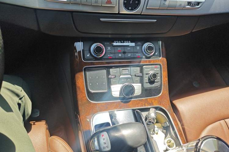 Used Audi A8 2016 A8L 45 TFSI quattro Fashion Edition Gear Lever
