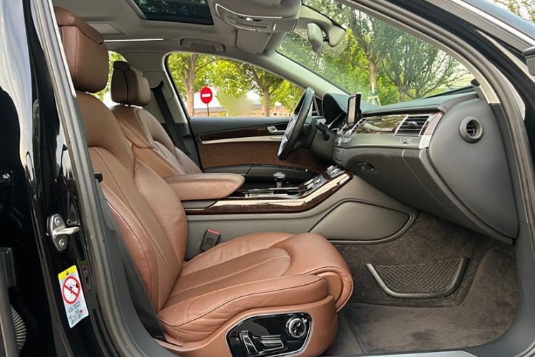 Used Audi A8 2016 A8L 45 TFSI quattro Comfort model Interior 10