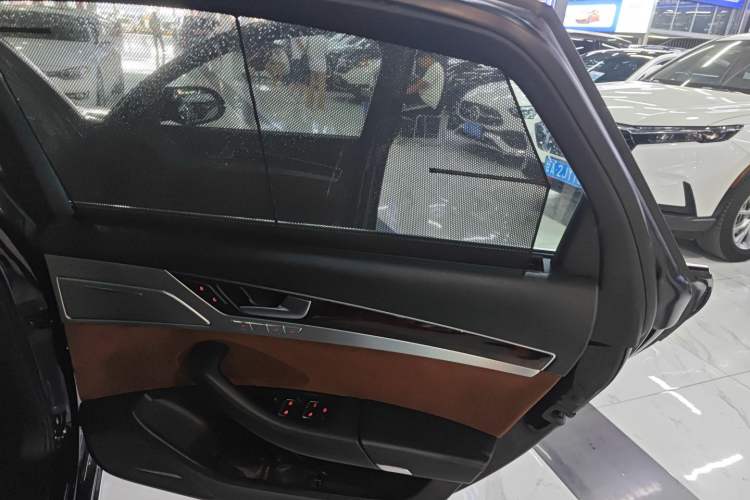 Used Audi A8 2016 A8L 45 TFSI quattro Luxury Edition Interior 6
