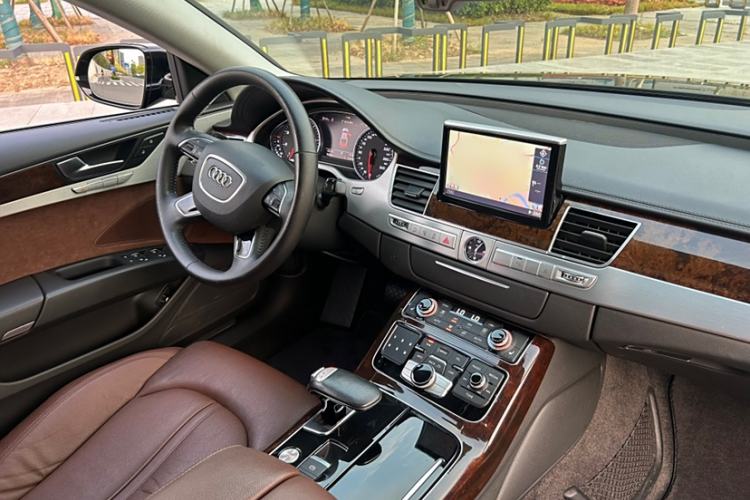 Used Audi A8 2016 A8L 45 TFSI quattro Comfort model Interior 6