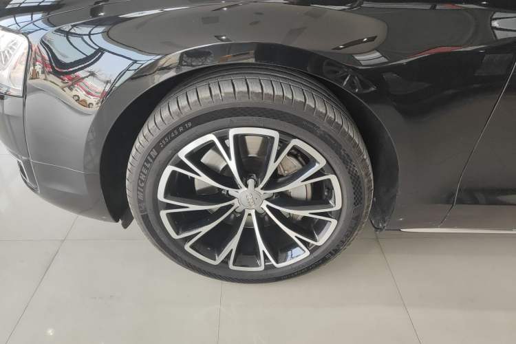 Used Audi A8 2016 A8L 45 TFSI quattro Luxury Edition Left Front Wheel Hub