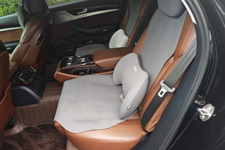 Used Audi A8 2016 A8L 45 TFSI quattro Luxury Edition Left Rear Seat