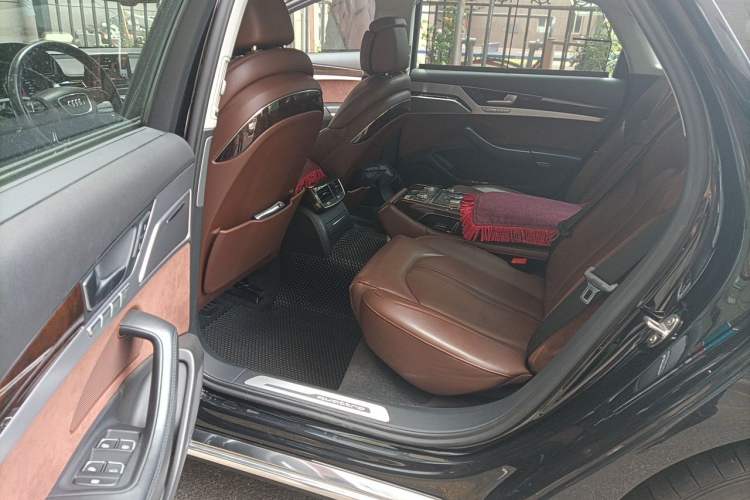 Used Audi A8 2016 A8L 45 TFSI quattro Luxury Edition Left Rear Seat