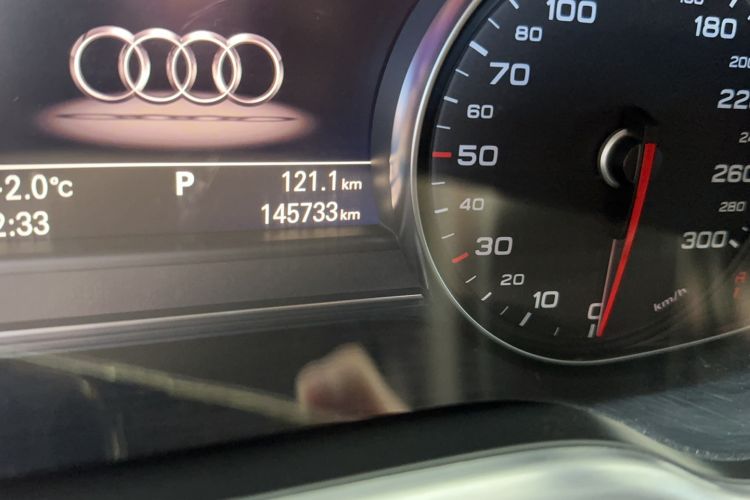 Used Audi A8 2016 A8L 45 TFSI quattro Comfort model Odometer Close Up