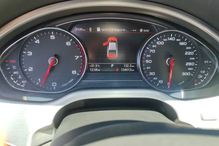 Used Audi A8 2016 A8L 45 TFSI quattro Comfort model Odometer Close Up