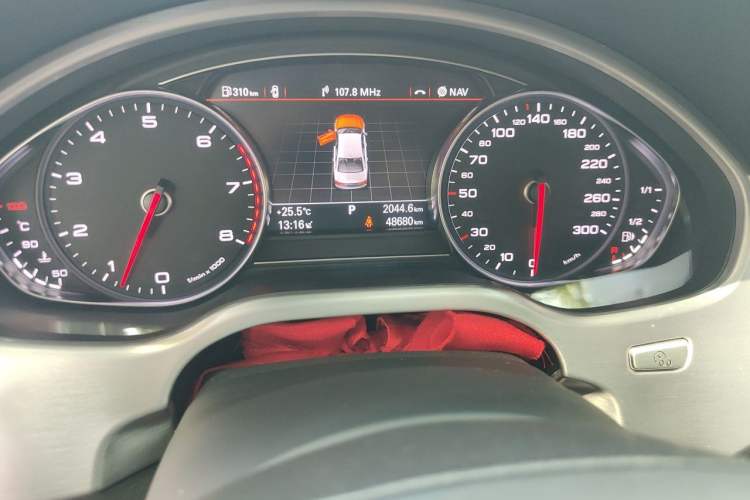 Used Audi A8 2016 A8L 45 TFSI quattro Luxury Edition Odometer Close Up