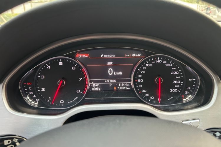 Used Audi A8 2016 A8L 45 TFSI quattro Comfort model Odometer Close Up