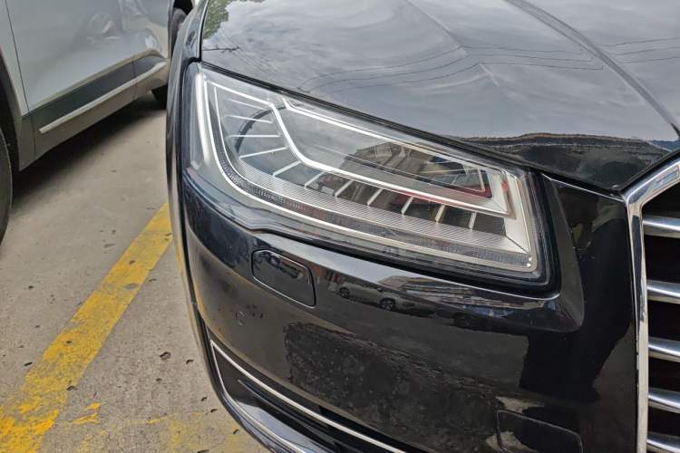 Used Audi A8 2016 A8L 45 TFSI quattro Luxury Edition Right Front Headlight