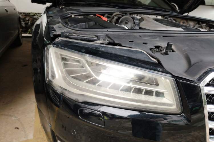 Used Audi A8 2016 A8L 45 TFSI quattro Comfort model Right Front Headlight