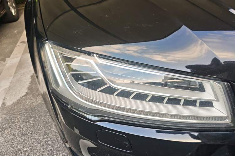 Used Audi A8 2016 A8L 45 TFSI quattro Comfort model Right Front Headlight