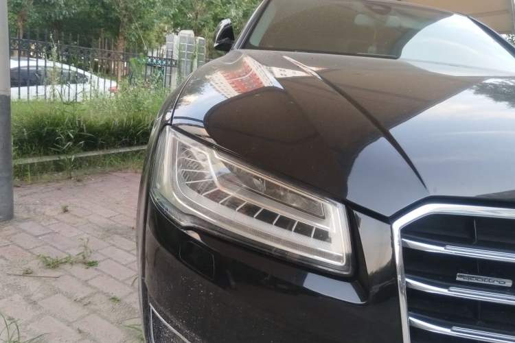 Used Audi A8 2016 A8L 45 TFSI quattro Comfort model Right Front Headlight