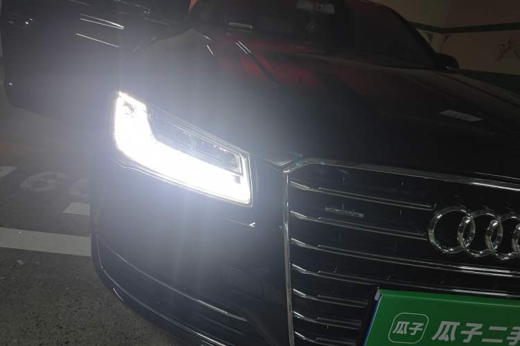 Used Audi A8 2016 A8L 45 TFSI quattro Comfort model Right Front Headlight