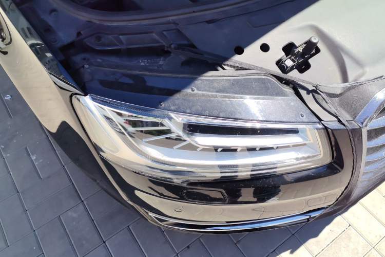Used Audi A8 2016 A8L 45 TFSI quattro Comfort model Right Front Headlight