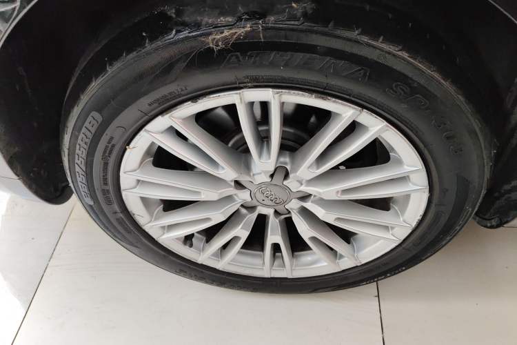 Used Audi A8 2016 A8L 45 TFSI quattro Fashion Edition Right Rear Wheel Hub