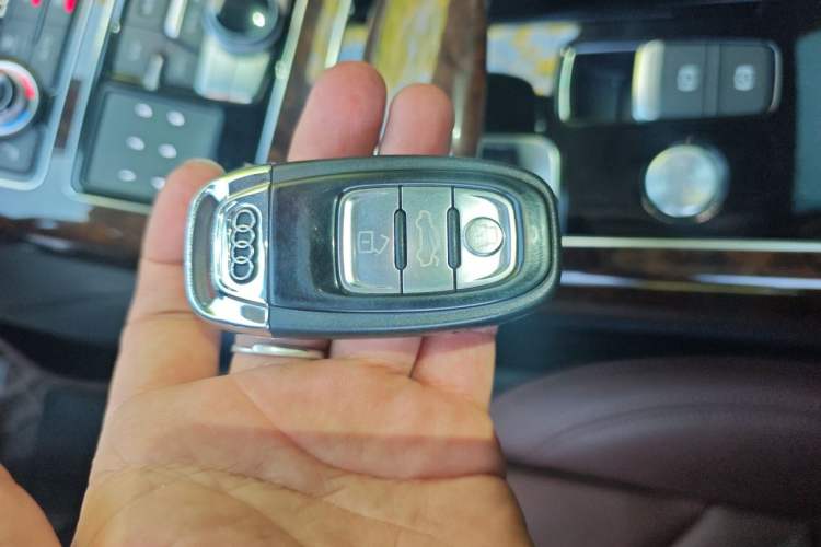 Used Audi A8 2016 A8L 45 TFSI quattro Fashion Edition Vehicle Key