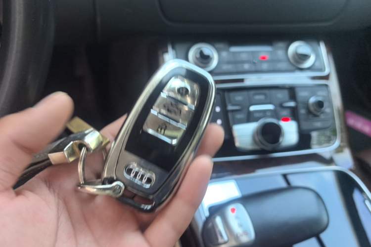 Used Audi A8 2016 A8L 45 TFSI quattro Comfort model Vehicle Key