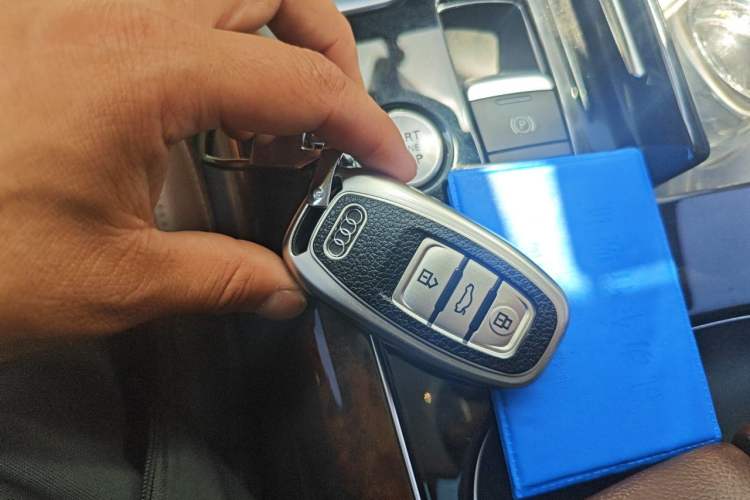 Used Audi A8 2016 A8L 45 TFSI quattro Fashion Edition Vehicle Key