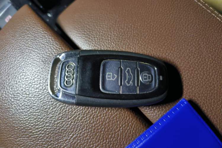 Used Audi A8 2016 A8L 45 TFSI quattro Comfort model Vehicle Key