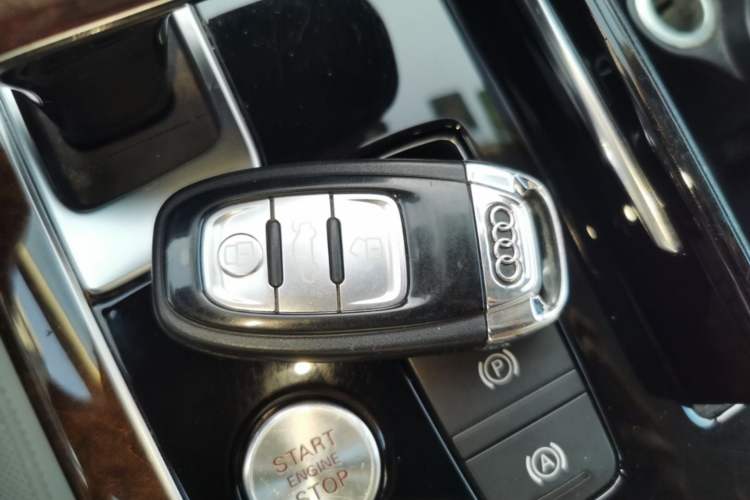 Used Audi A8 2016 A8L 6.3 FSI W12 quattro flagship model Vehicle Key