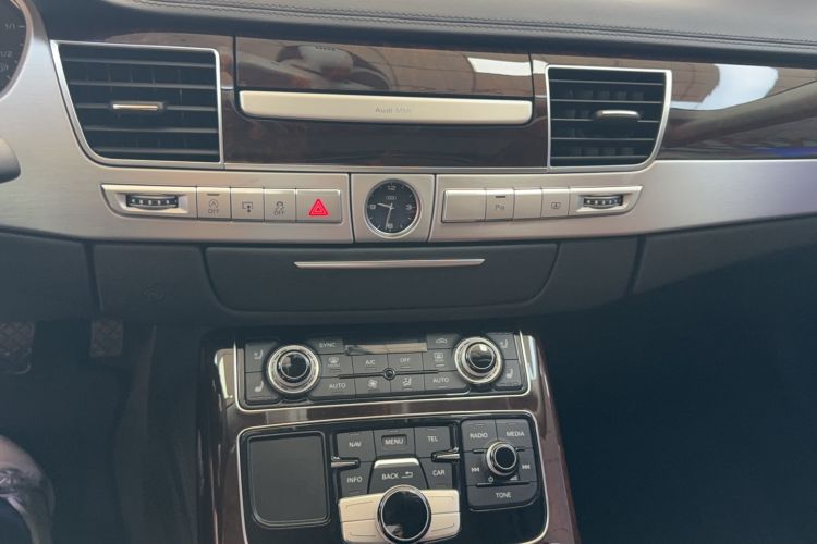 Used Audi A8 2016 A8L 45 TFSI quattro Luxury Edition Audio And AC Panel