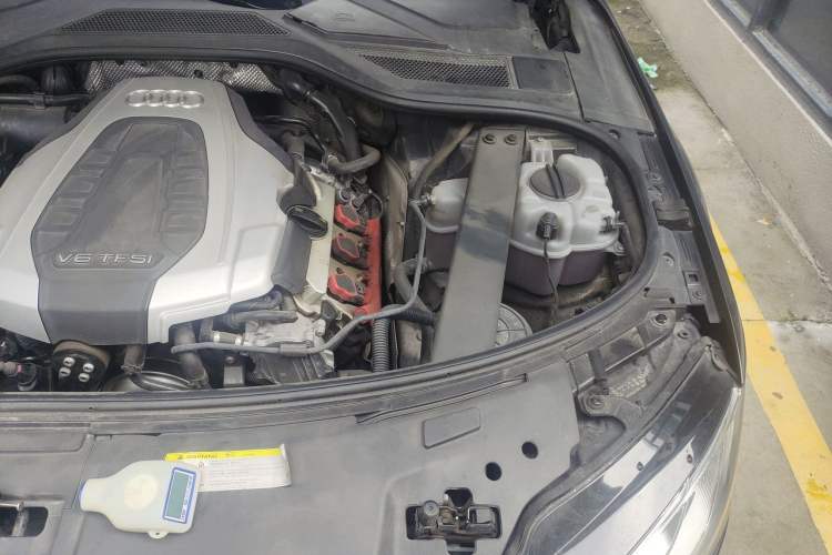 Used Audi A8 2016 A8L 45 TFSI quattro Comfort model Engine Bay Left