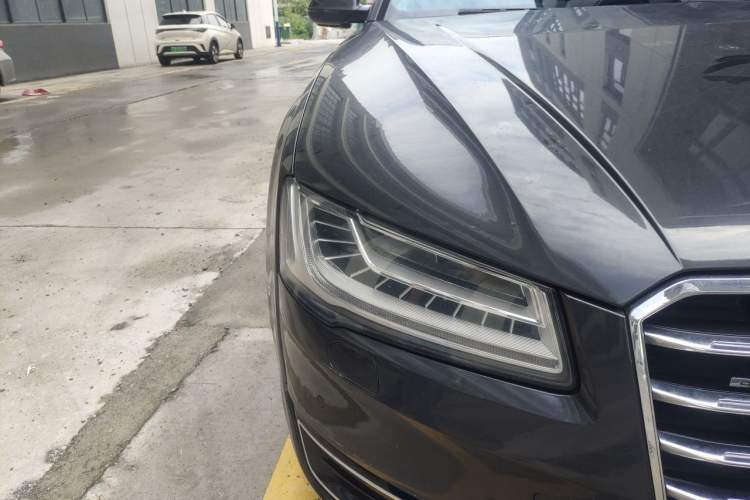 Used Audi A8 2016 A8L 45 TFSI quattro Comfort model Right Front Headlight