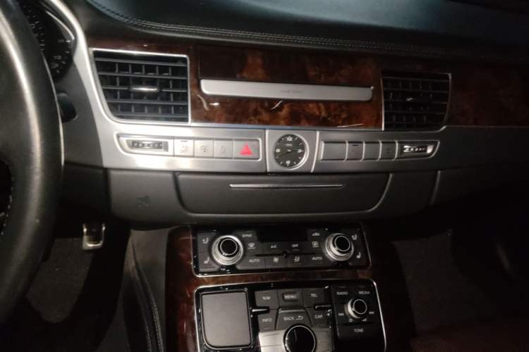 Used Audi A8 2016 A8L 45 TFSI quattro Luxury Edition Audio And AC Panel