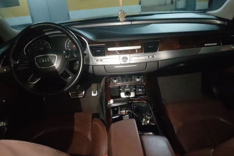 Used Audi A8 2016 A8L 45 TFSI quattro Luxury Edition Center Console