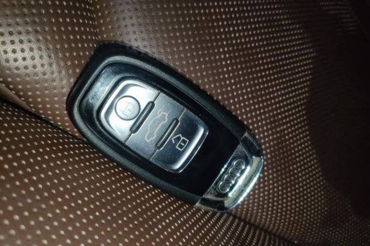 Used Audi A8 2016 A8L 45 TFSI quattro Luxury Edition Vehicle Key