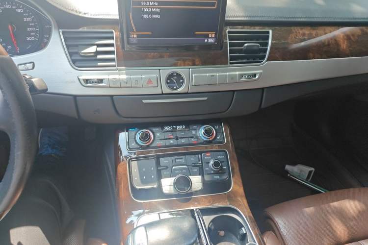 Used Audi A8 2017 A8L 45 TFSI quattro Luxury Model Audio And AC Panel
