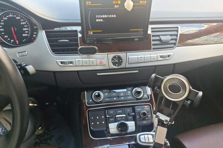 Used Audi A8 2017 A8L 45 TFSI quattro Comfort model Audio And AC Panel