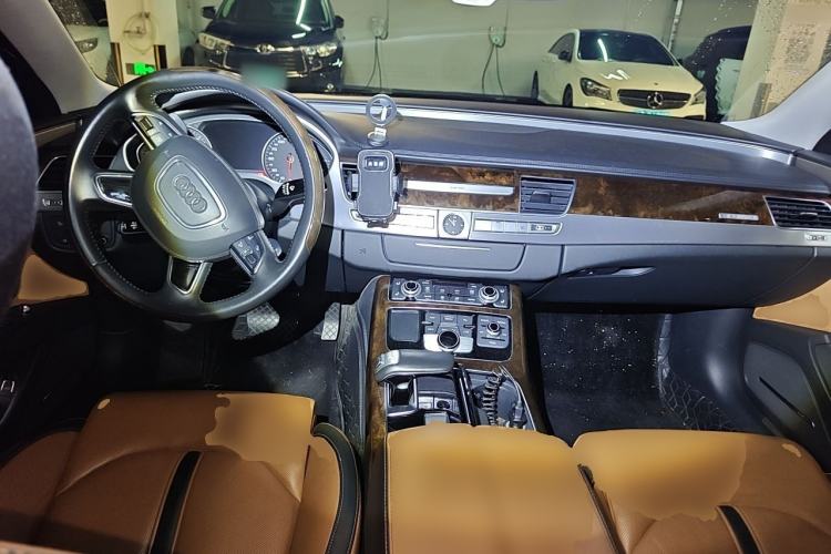 Used Audi A8 2017 A8L 45 TFSI quattro Leading Elite Collection Edition Center Console