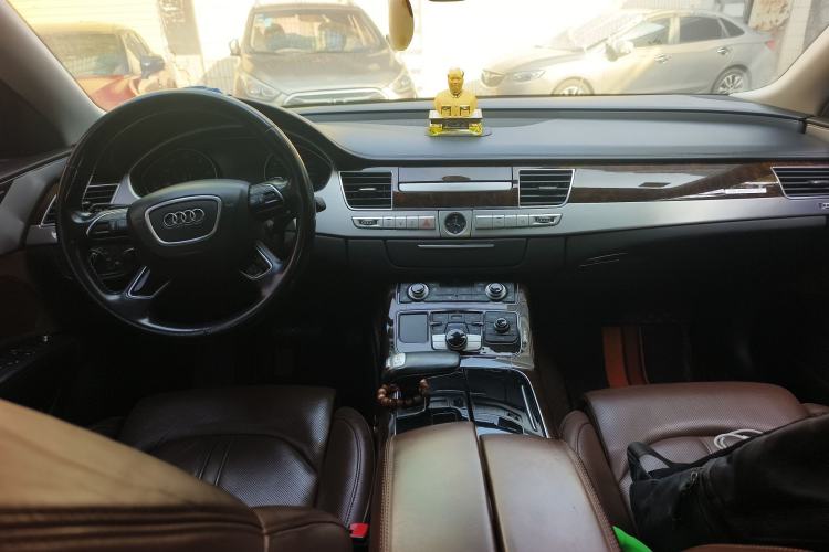 Used Audi A8 2017 A8L 45 TFSI quattro Luxury Model Center Console