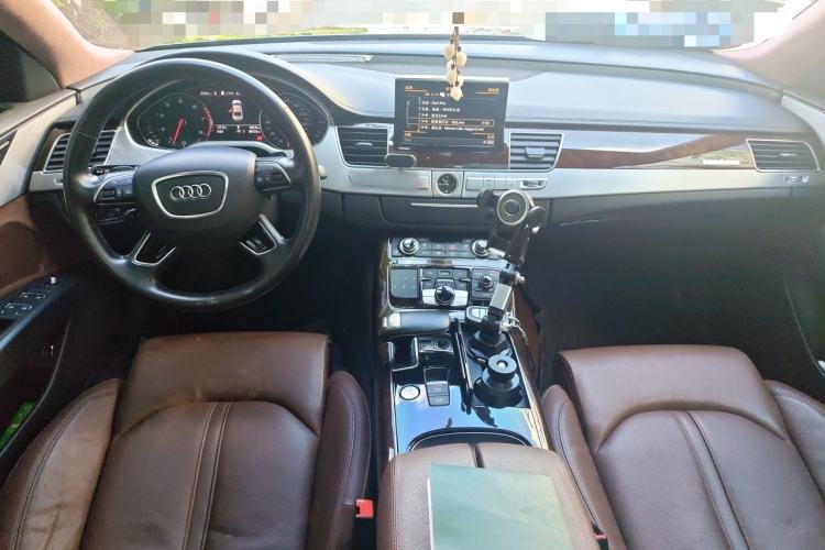 Used Audi A8 2017 A8L 45 TFSI quattro Comfort model Center Console