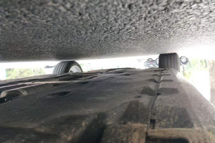 Used Audi A8  Chassis Front Right