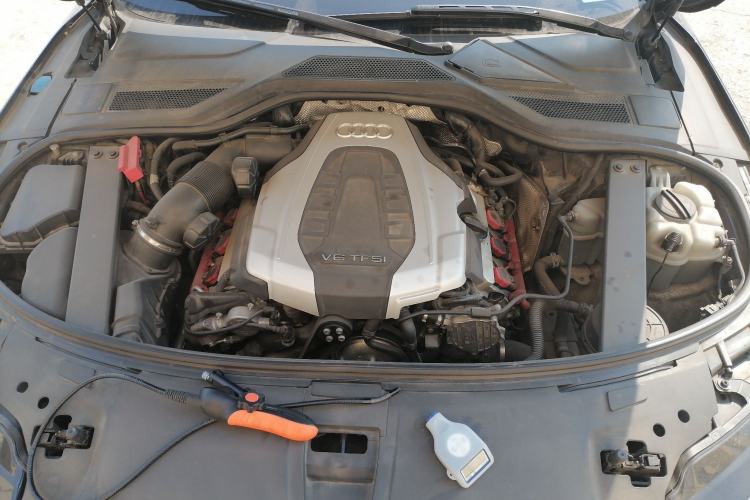 Used Audi A8 2017 A8L 45 TFSI quattro Leading Elite Collection Edition Engine Bay