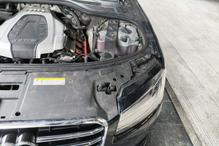 Used Audi A8 2017 A8L 45 TFSI quattro Leading Elite Edition Engine Bay Left