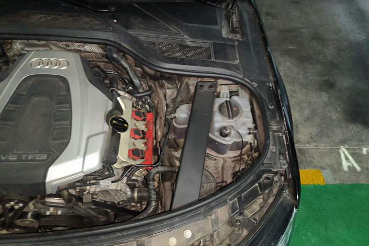Used Audi A8 2017 A8L 45 TFSI quattro Comfort model Engine Bay Left