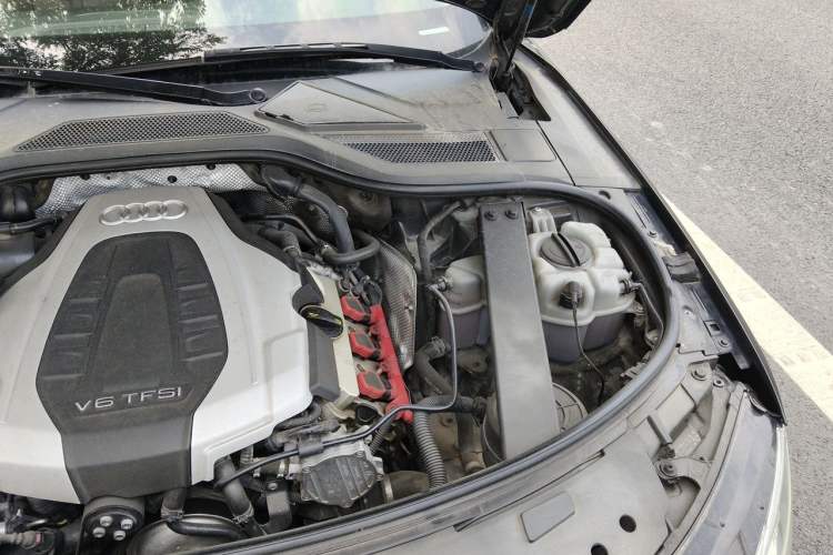 Used Audi A8  Engine Bay Left